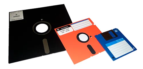 Подборка гибких дискет разного размера