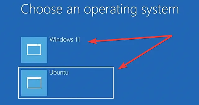 Пример загрузочного экрана на компьютере с двумя операционными системами