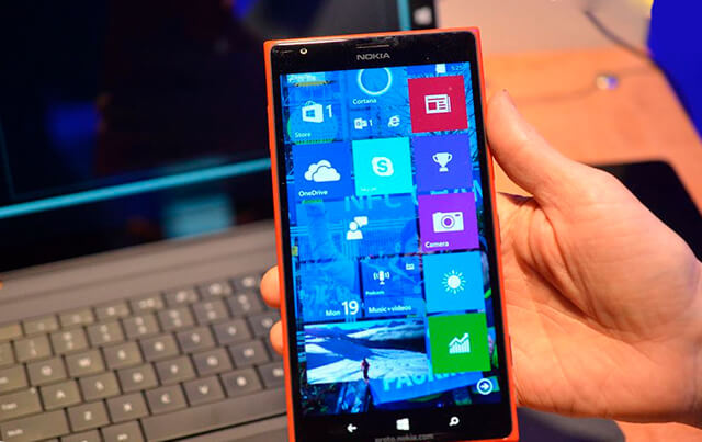 Смартфона фирмы Nokia под управлением Windows 10